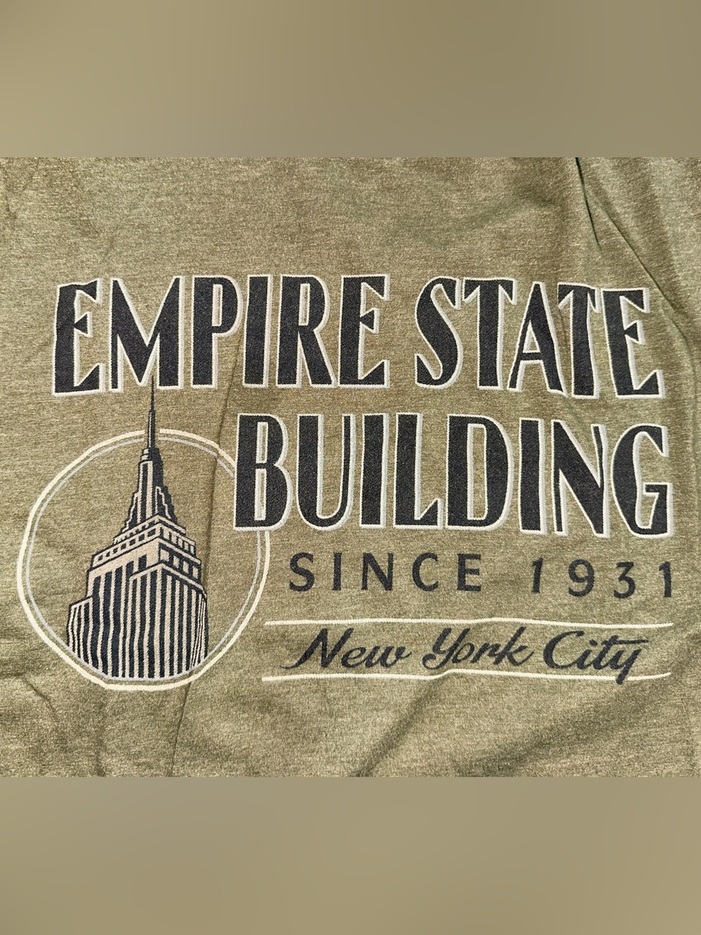 Men’s Large Empire State Building New York City Art Deco Army Green Shirt